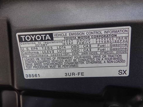 Used 2015 Toyota Tundra SR5 w/ SR5 Upgrade Package image 25