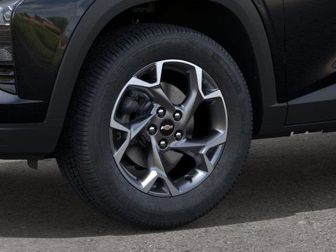 New 2026 Chevrolet Trax LT w/ LT Convenience Package FWD image 9