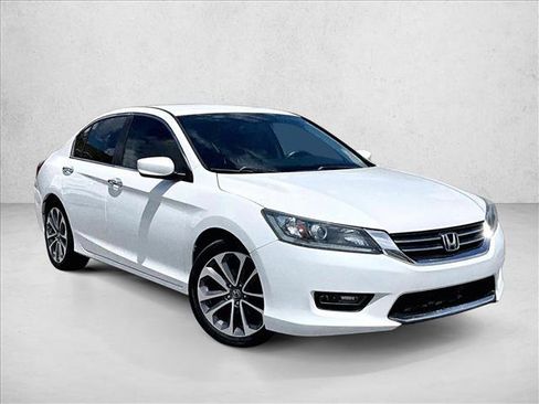 Used 2015 Honda Accord Sport image 12