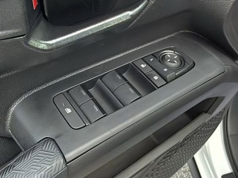 Used 2024 Toyota Tacoma SR5 image 19