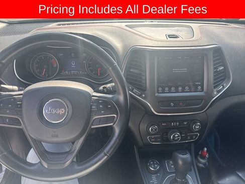 Used 2020 Jeep Cherokee Trailhawk w/ Comfort/Convenience Group AWD/4WD image 7