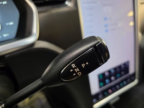 Used 2012 Tesla Model S Signature Performance RWD image 40