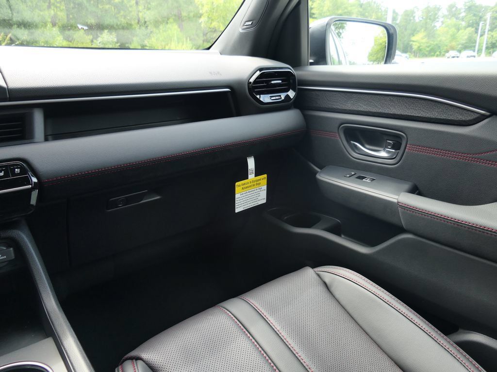 New 2026 Honda Pilot Black Edition image 18