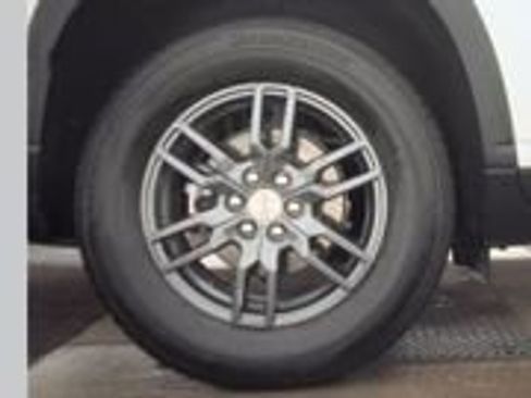 Used 2025 GMC Acadia Elevation image 5