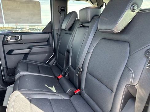 New 2026 Ford Bronco Badlands w/ Sasquatch Package image 15