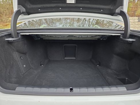 Used 2024 BMW i7 eDrive50 image 28