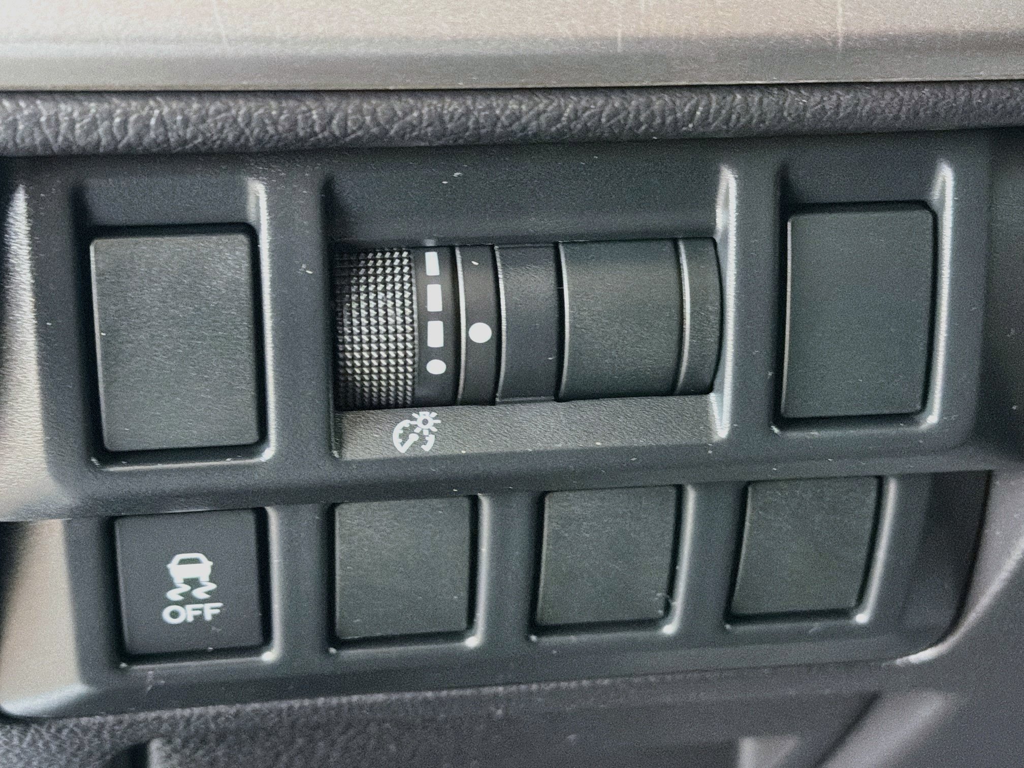 Used 2017 Subaru Outback 2.5i Premium AWD/4WD image 16