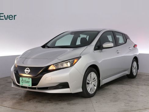 Used 2025 Nissan Leaf S FWD image 2
