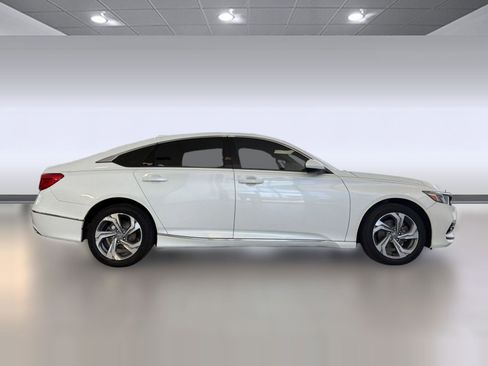 Used 2020 Honda Accord EX image 8