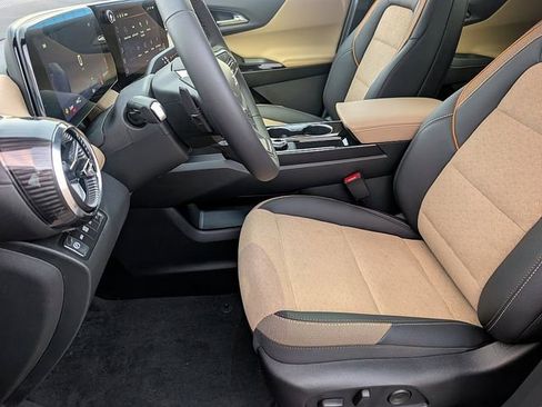 New 2026 Chevrolet Equinox ACTIV image 17