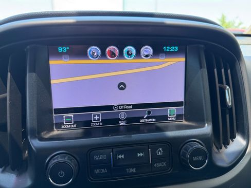 Used 2016 Chevrolet Colorado Z71 RWD image 23