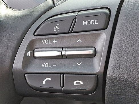 Certified 2021 Hyundai Kona Limited w/ Cargo Package image 22