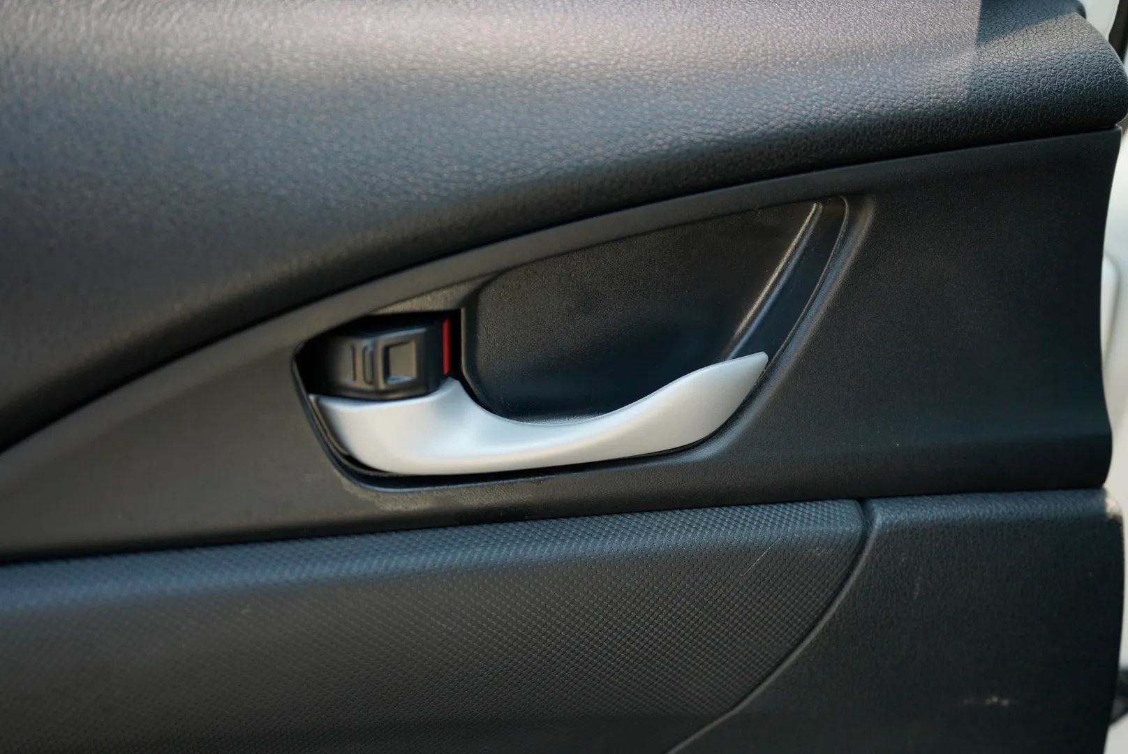 Used 2020 Honda Civic Sport image 27