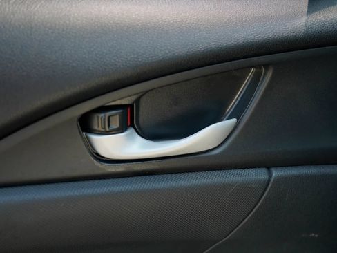 Used 2020 Honda Civic Sport image 27