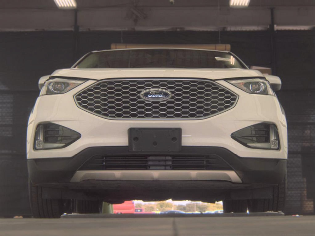 Used 2024 Ford Edge SEL w/ Convenience Package AWD/4WD image 4