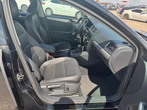 Used 2013 Volkswagen Jetta SE image 14