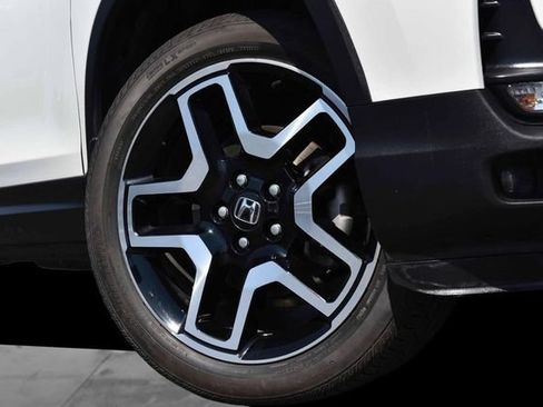 Used 2022 Honda Passport Elite image 3
