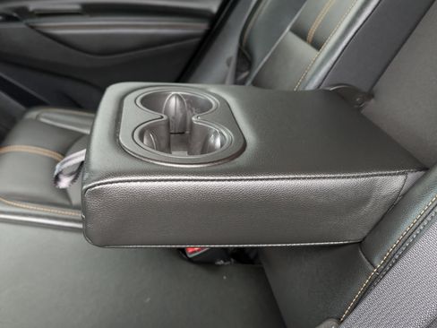 Used 2023 Chevrolet Equinox Premier AWD/4WD image 14