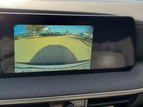 Certified 2025 Nissan Kicks SV image 28