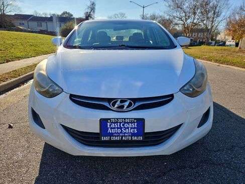 Used 2011 Hyundai Elantra GLS image 9