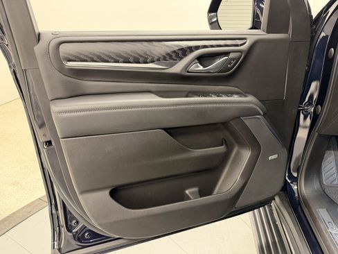 Used 2021 GMC Yukon XL Denali image 42