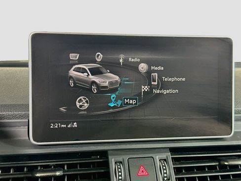 Used 2018 Audi Q5 2.0T Premium Plus w/ Premium Plus Package AWD/4WD image 21