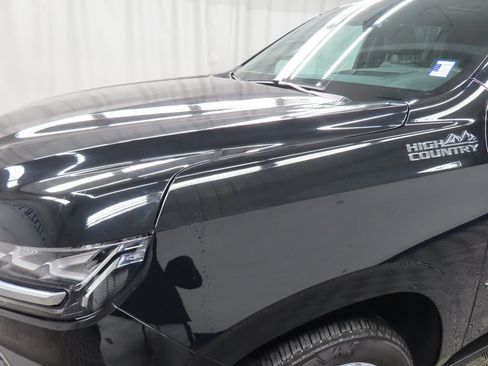 Used 2024 Chevrolet Tahoe High Country image 43