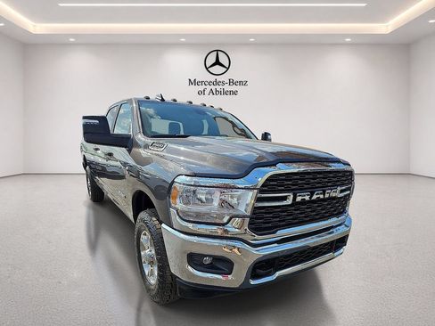 Used 2024 RAM 3500 Big Horn AWD/4WD image 11