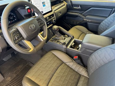 New 2026 Toyota Tacoma TRD Off-Road AWD/4WD image 11