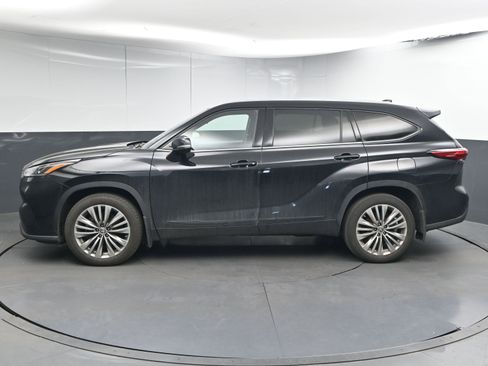 Used 2021 Toyota Highlander Platinum image 5