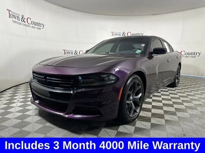 Used 2020 Dodge Charger SXT w/ Blacktop Package