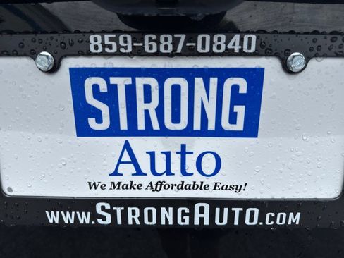 Used 2022 Ford Explorer Limited image 18