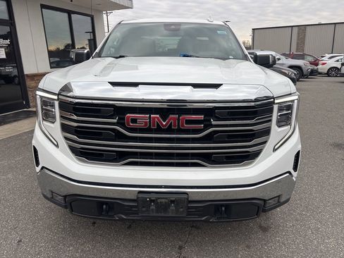 Used 2024 GMC Sierra 1500 SLT image 10