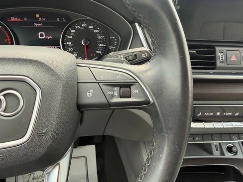 Used 2022 Audi Q5 2.0T Premium w/ Convenience Package AWD/4WD image 17