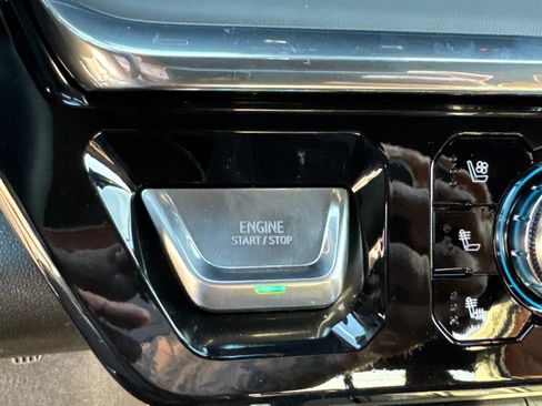 New 2026 GMC Sierra 3500 Denali Ultimate w/ LPO, Black Badging Package image 33