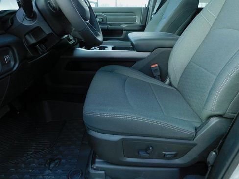 New 2026 RAM 2500 Big Horn AWD/4WD image 8