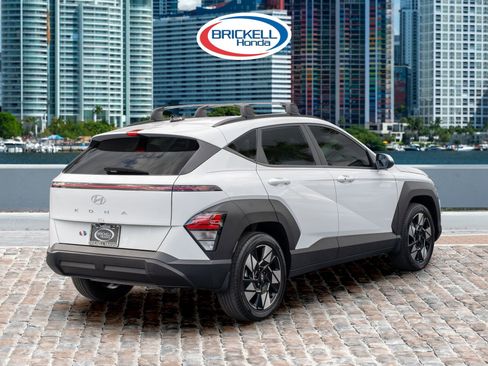 Used 2025 Hyundai Kona SEL image 5