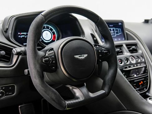 Used 2020 Aston Martin DB11 AMR RWD image 19