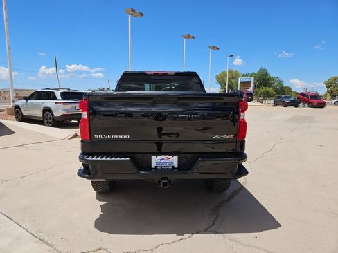 Used 2025 Chevrolet Silverado 1500 ZR2 w/ Technology Package AWD/4WD image 3