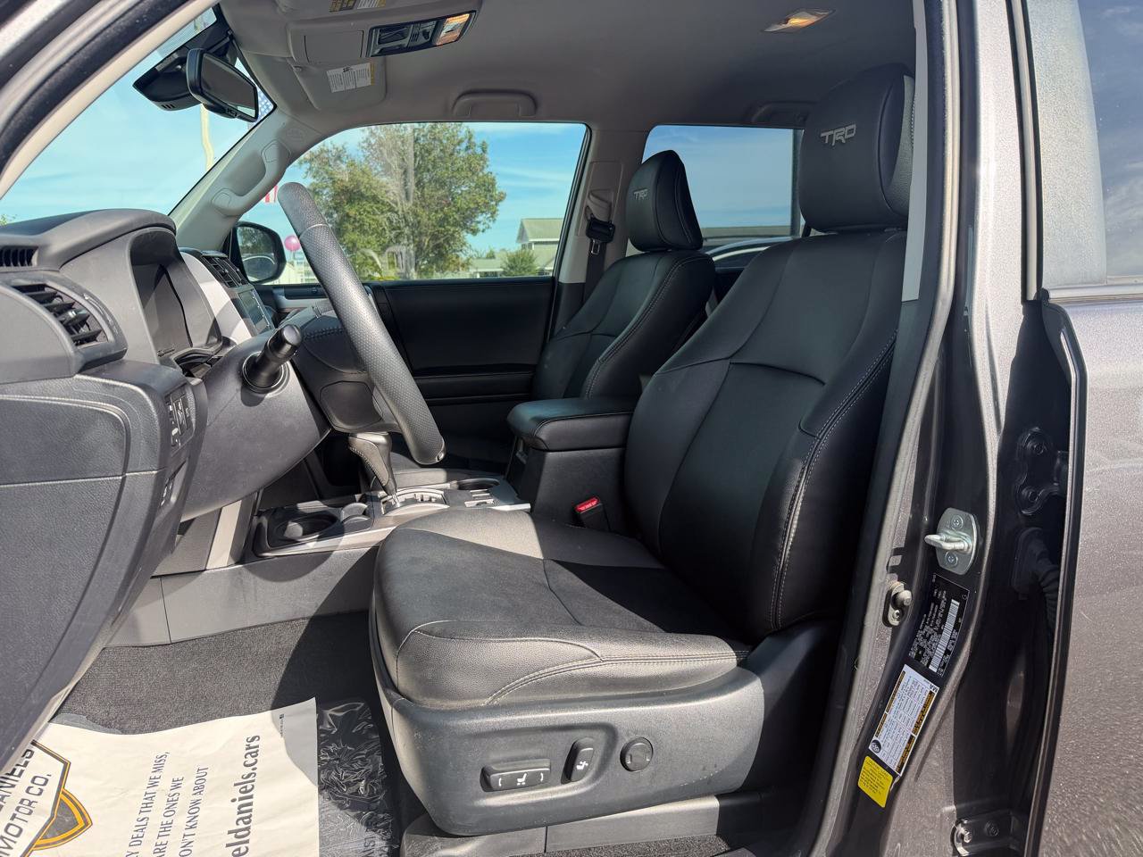Used 2022 Toyota 4Runner TRD Sport w/ Technology Package RWD image 9