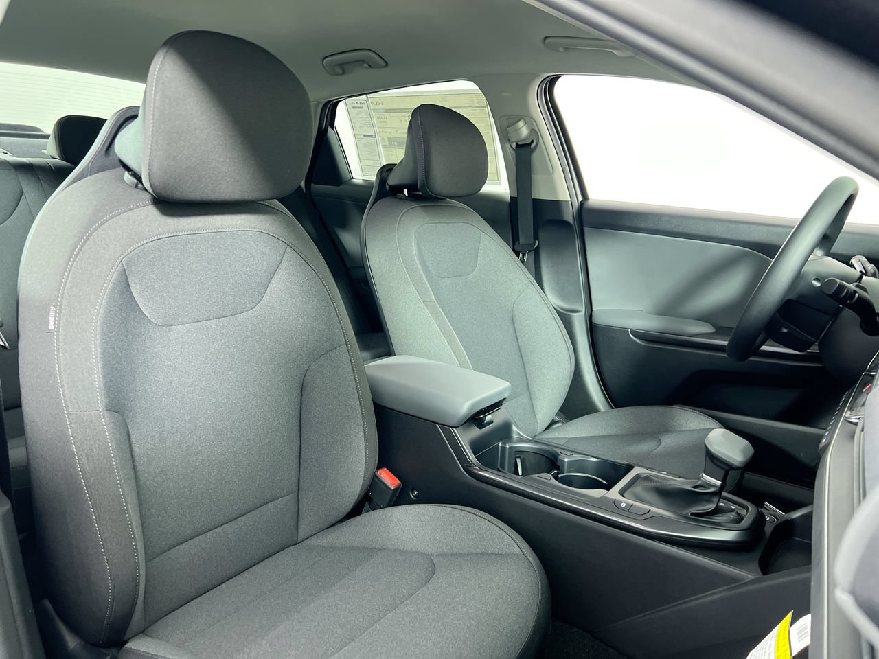 New 2026 Kia K4 FWD image 31
