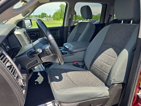 Used 2020 RAM 1500 Express w/ Express Value Package AWD/4WD image 18