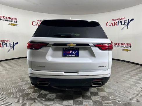 Used 2022 Chevrolet Traverse Premier w/ LPO, Cargo Package image 7