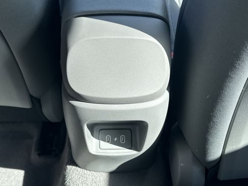 New 2026 Hyundai Elantra Sport FWD image 14