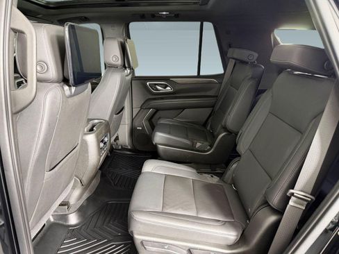 Used 2021 Chevrolet Tahoe Z71 w/ Z71 Off-Road Package image 12