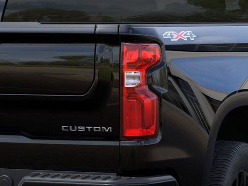New 2026 Chevrolet Silverado 1500 Custom AWD/4WD image 11