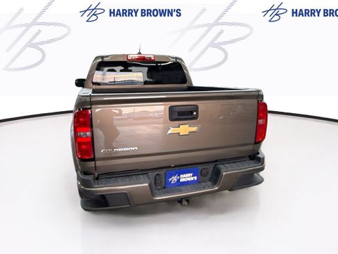 Used 2015 Chevrolet Colorado Z71 AWD/4WD image 9