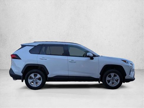Used 2021 Toyota RAV4 XLE w/ Carpet Mat Package (TMS) AWD/4WD image 4