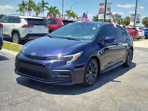 Used 2023 Toyota Corolla SE FWD image 5