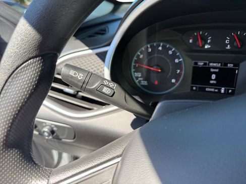 Used 2024 Chevrolet Malibu LT FWD image 23